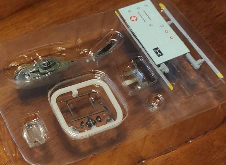 (未使用･未開封品)　ヘリボーンコレクション6　02.EC135-C.スイス空軍(EC635)　単品 f4u0baa F-toys 1/144 Heliborne 6 - 2C Eurocopter EC135 Helicopter